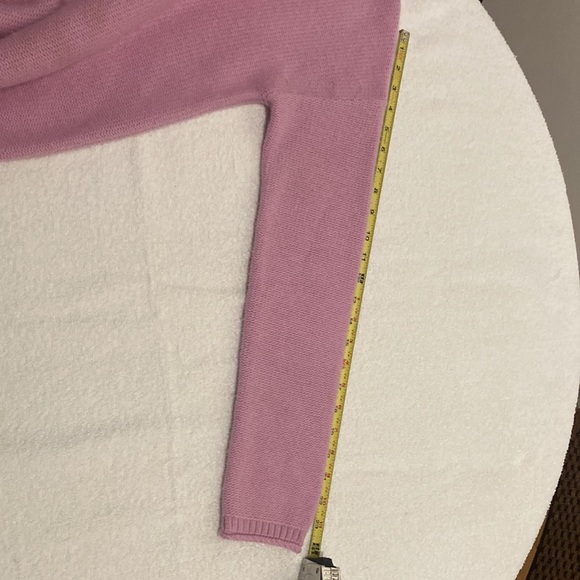 Banana republic, heavy lavender cashmere sweater, Size XS - Picture 8 of 8